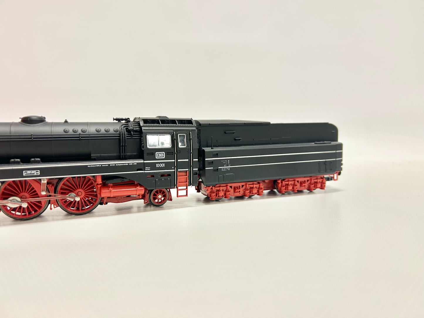 Rivarossi 1323 Dampflok Br 10 001 Stromlinienlok DC H0