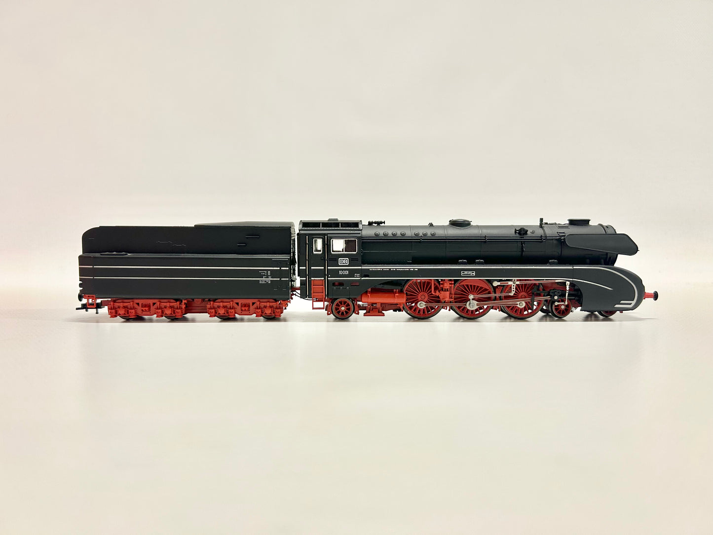 Rivarossi 1323 Dampflok Br 10 001 Stromlinienlok DC H0