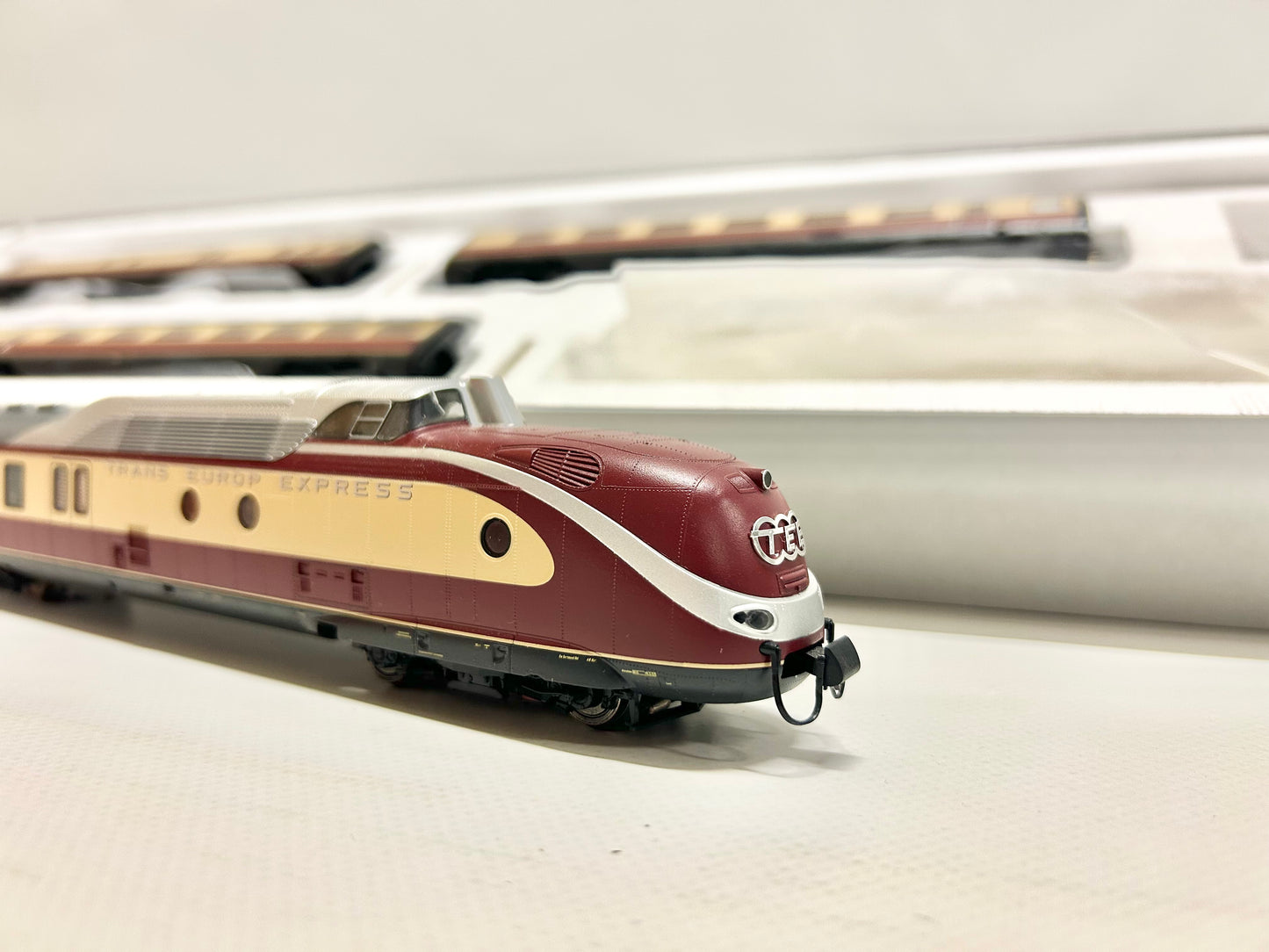 Märklin 37605 Digital + Sound Br 601 TEE Triebwagen H0