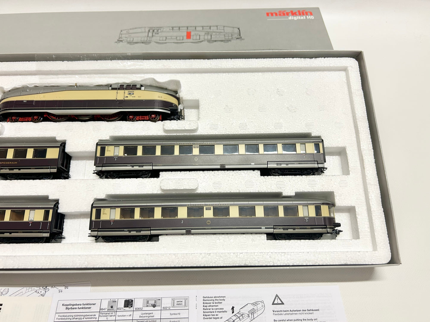 Märklin 26610 Mfx-Digital + Sound Zugpackung Henschel-Wegmann-Zug H0