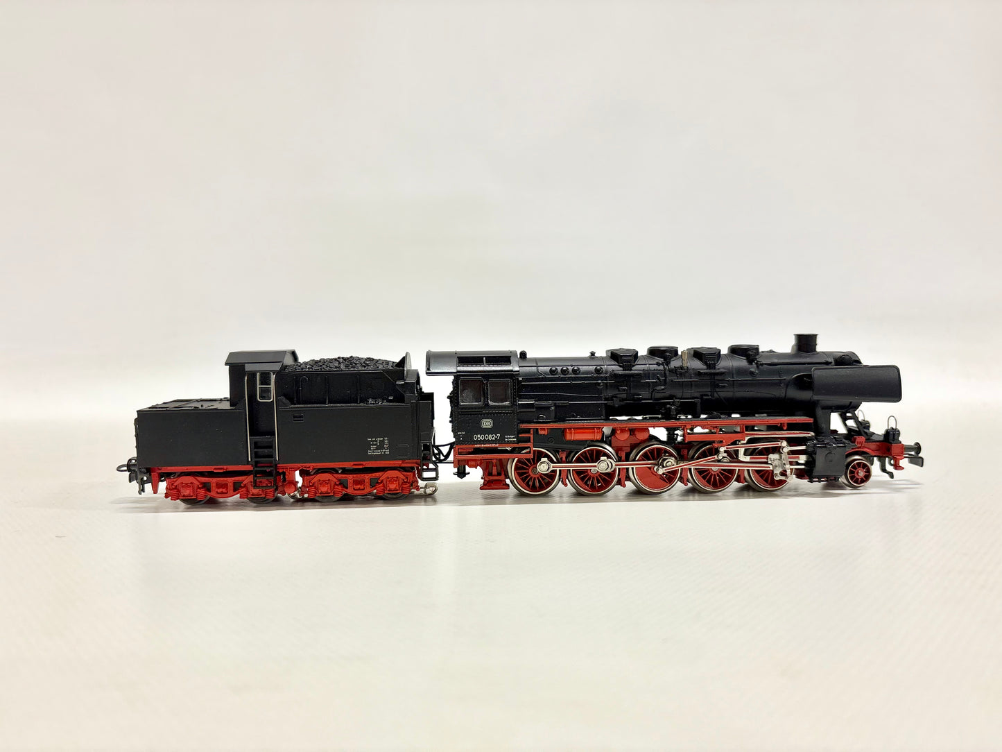 Märklin 3084 Dampflok Br 050 082-7 DB AC H0