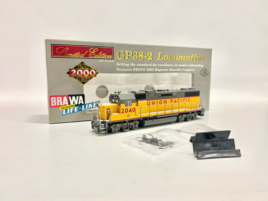 Proto2000Series 30791 Diesellok GP38-2 Union Pacific DC H0