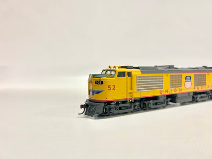 Genesis ATHG41000 Union Pacific Gas Turbine 52 USA DC H0