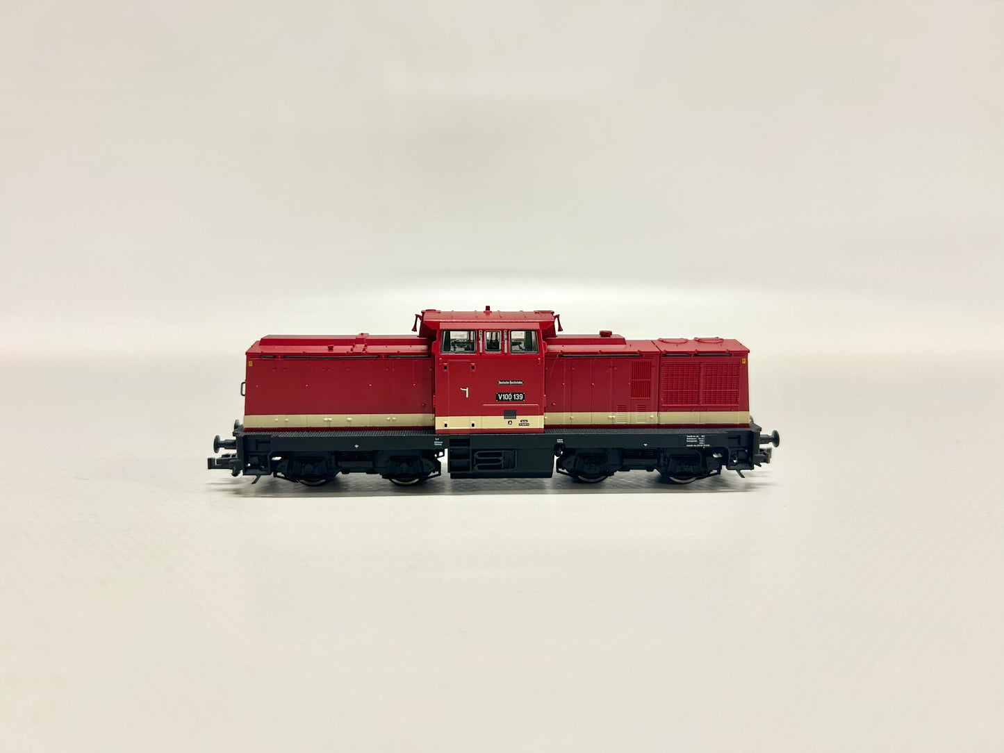Roco TT 36304 DSS Plux16 Diesellok V100 139 DR DC
