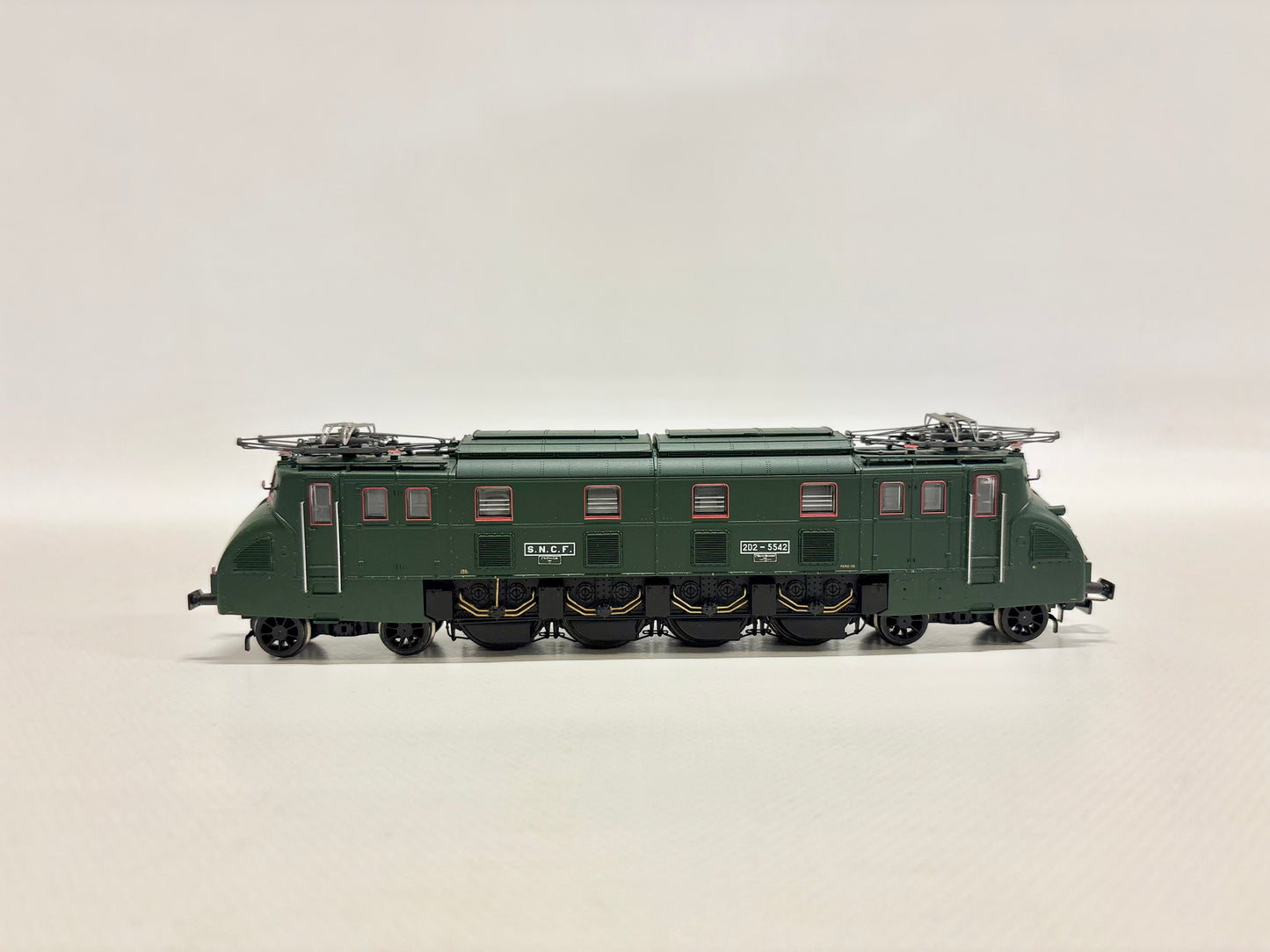 Jouef HJ2066 E-Lok Serie 2D2 5542 DC H0