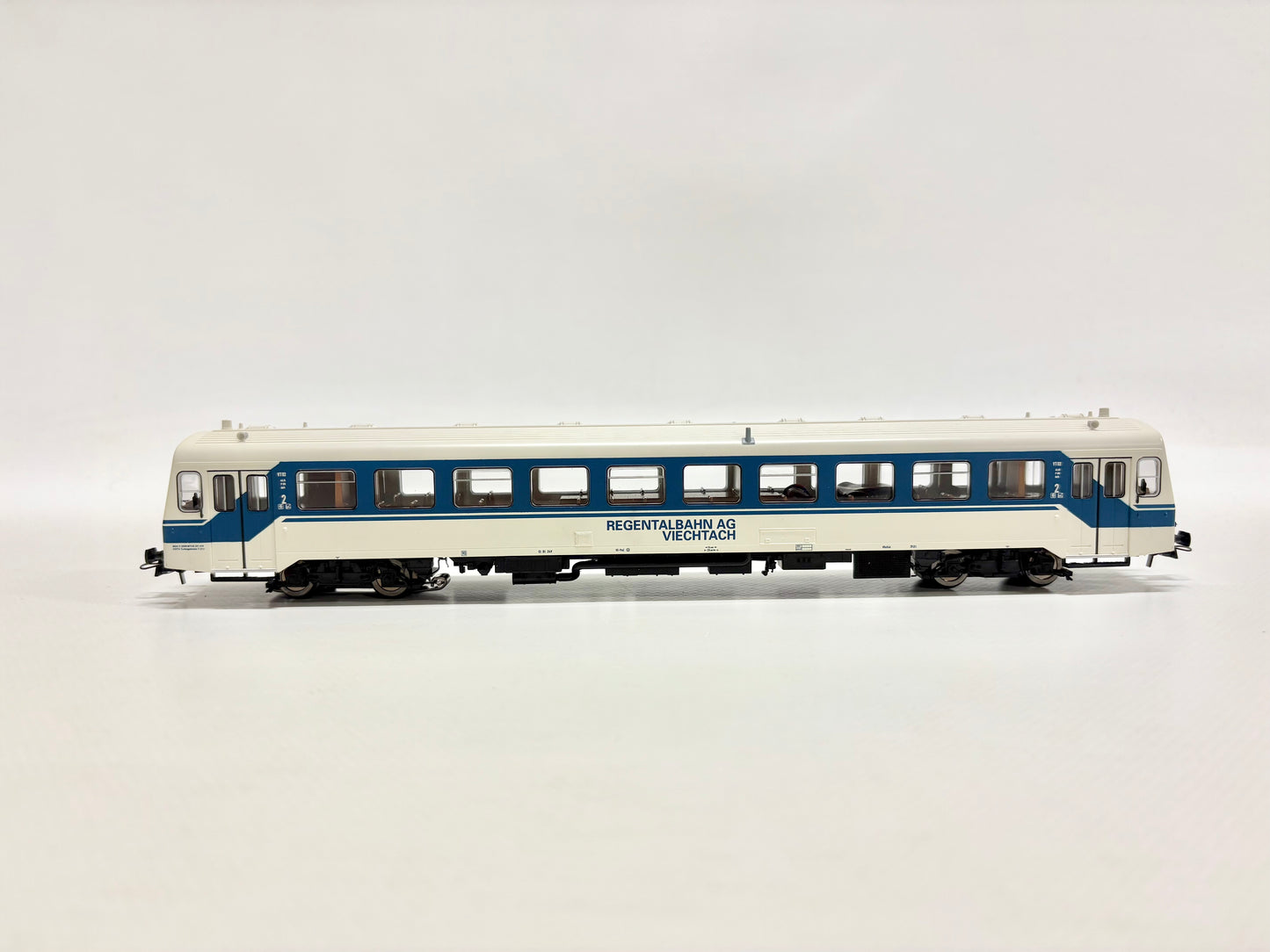 Brekina 64321 Digital Dieseltriebwagen VT 02 Regentalbahn AG AC H0