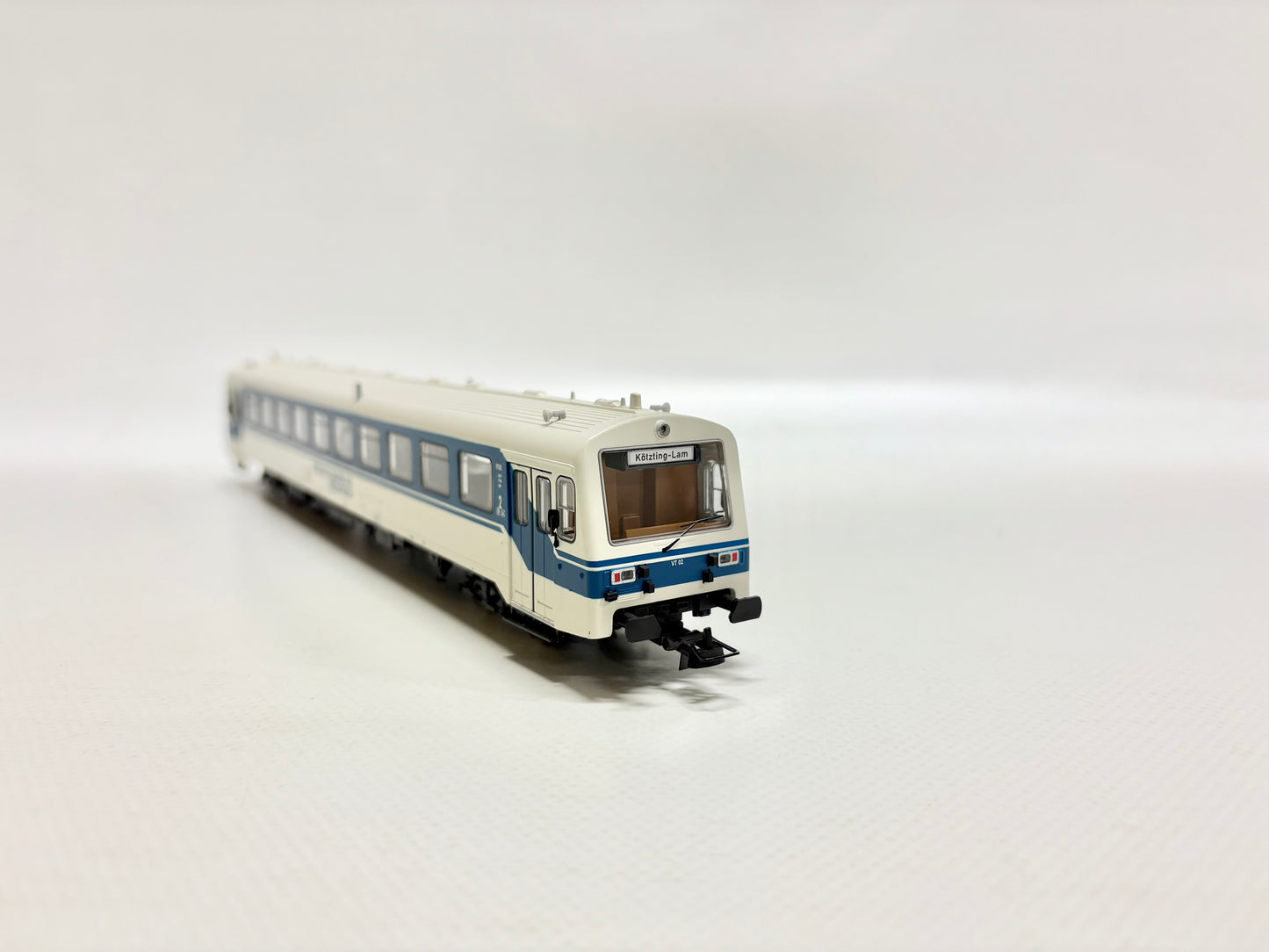 Brekina 64321 Digital Dieseltriebwagen VT 02 Regentalbahn AG AC H0