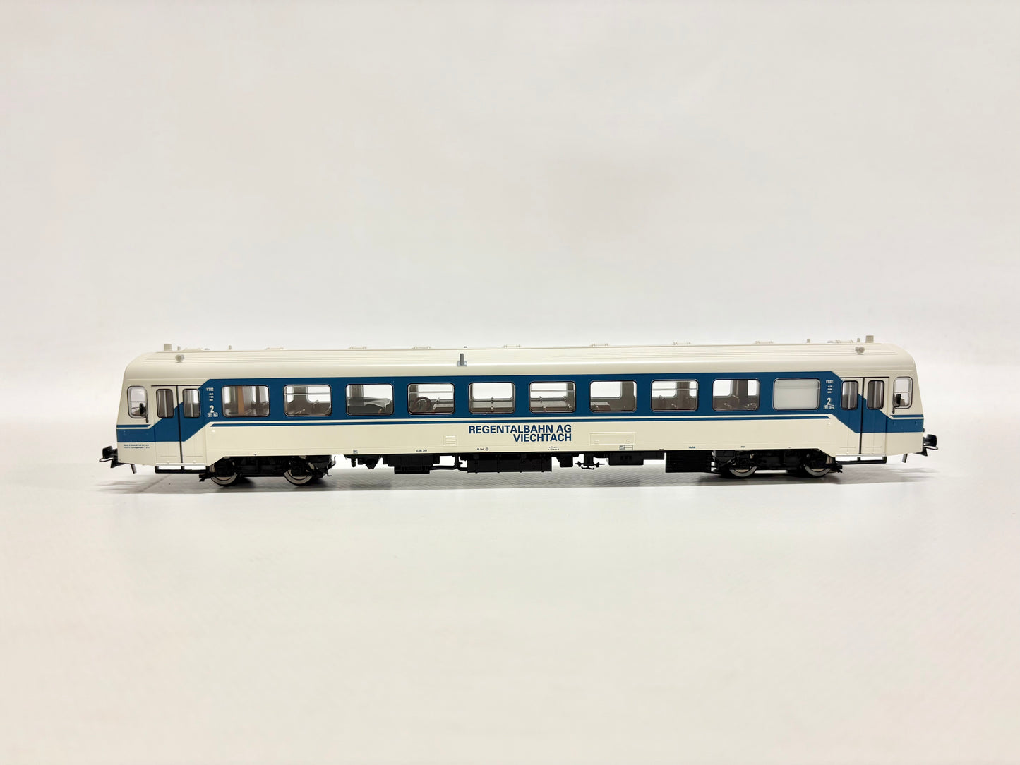 Brekina 64321 Digital Dieseltriebwagen VT 02 Regentalbahn AG AC H0