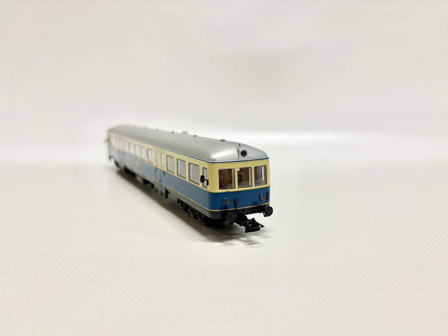 Brekina 64123 Digital Dieseltriebwagen VT 04 Regentalbahn AG AC H0