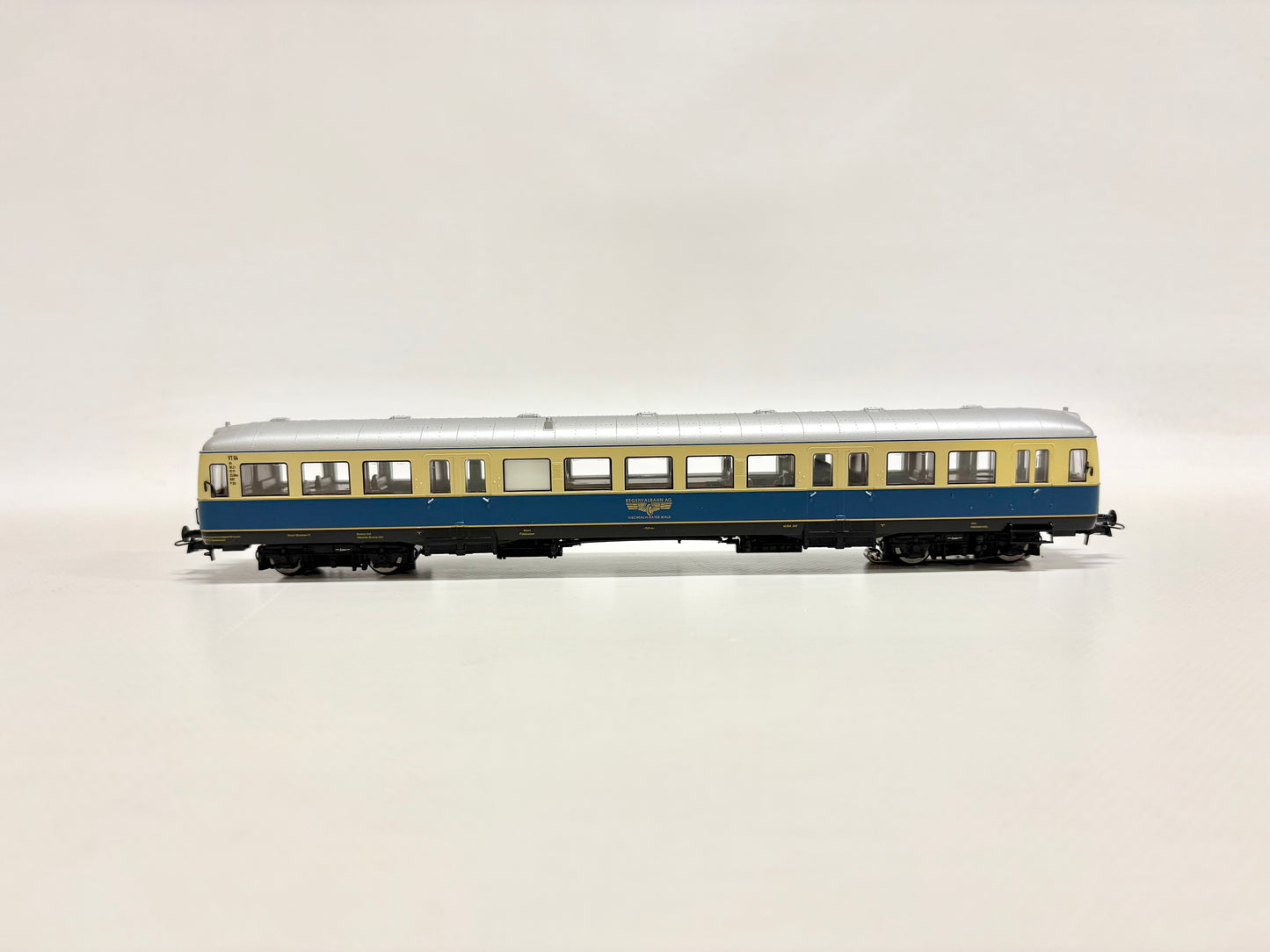 Brekina 64123 Digital Dieseltriebwagen VT 04 Regentalbahn AG AC H0