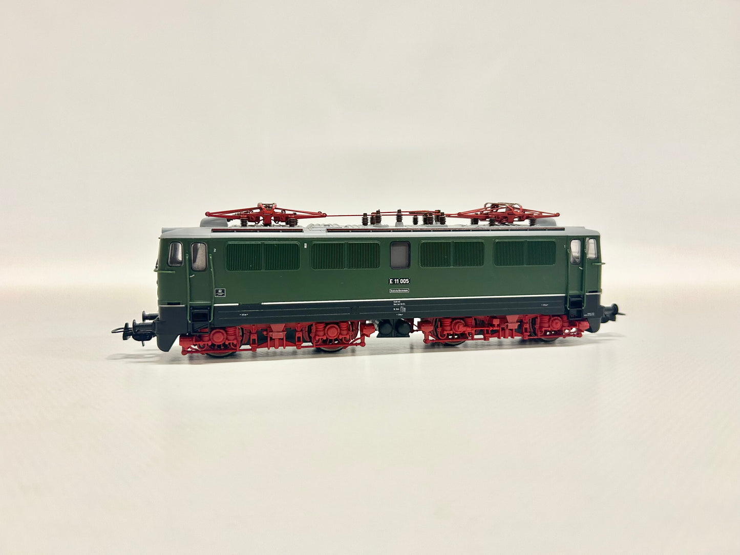 Piko 51030 DSS E-Lok Br E11 DR DC H0