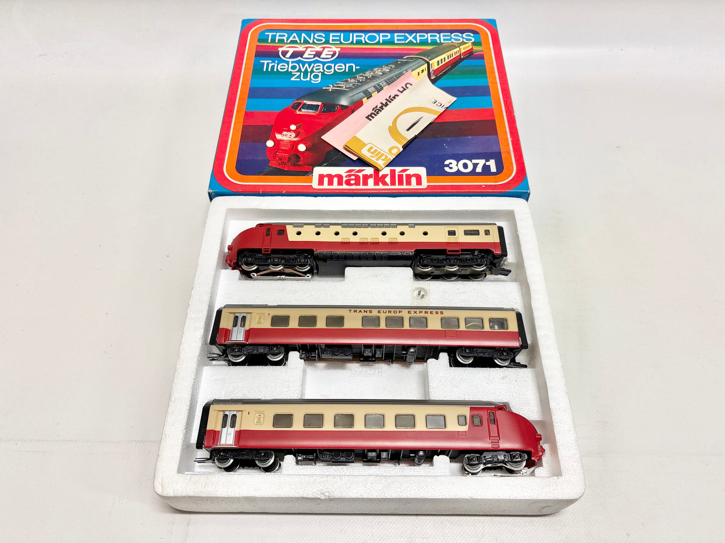 Märklin 3071 Dieseltriebwagen RAm TEE SBB AC H0