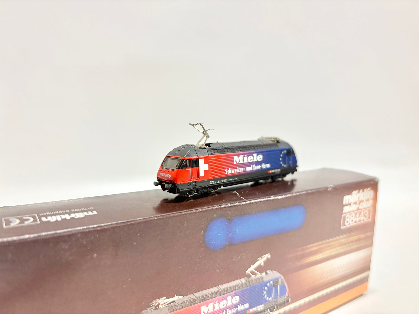 Märklin 88443 Elektrolokomotive Re 460 019-3 "Miele" SBB Z SBB Z