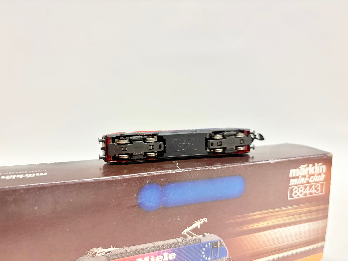 Märklin 88443 Elektrolokomotive Re 460 019-3 "Miele" SBB Z SBB Z
