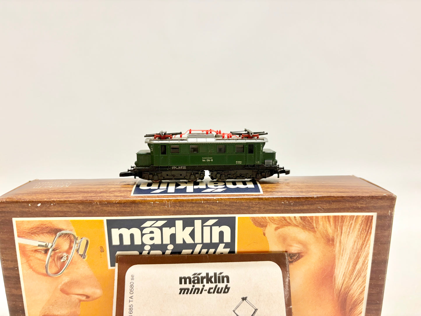 Märklin 8811 Elektrolokomotive Br 144 014-8 DB Z