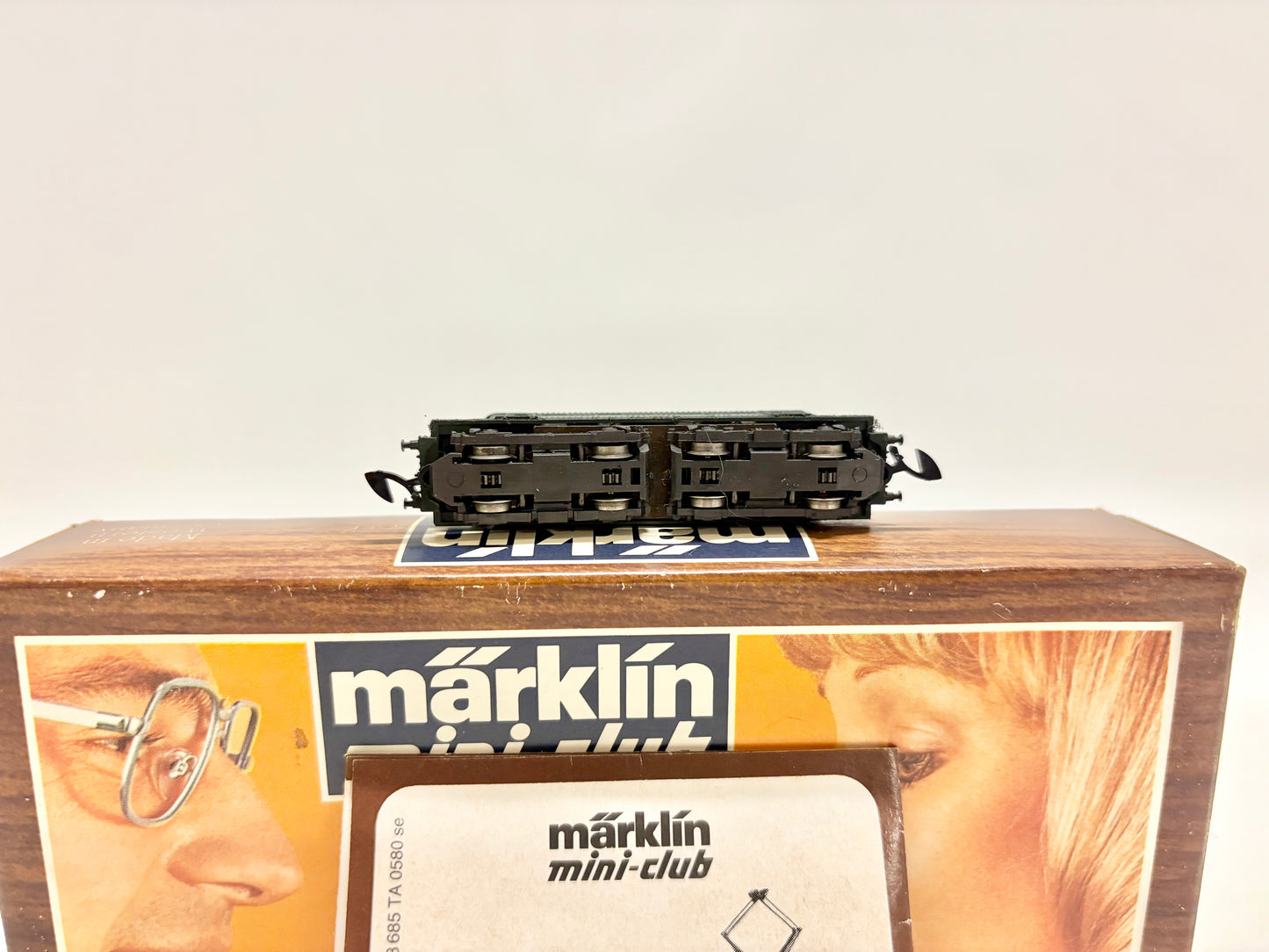 Märklin 8811 Elektrolokomotive Br 144 014-8 DB Z