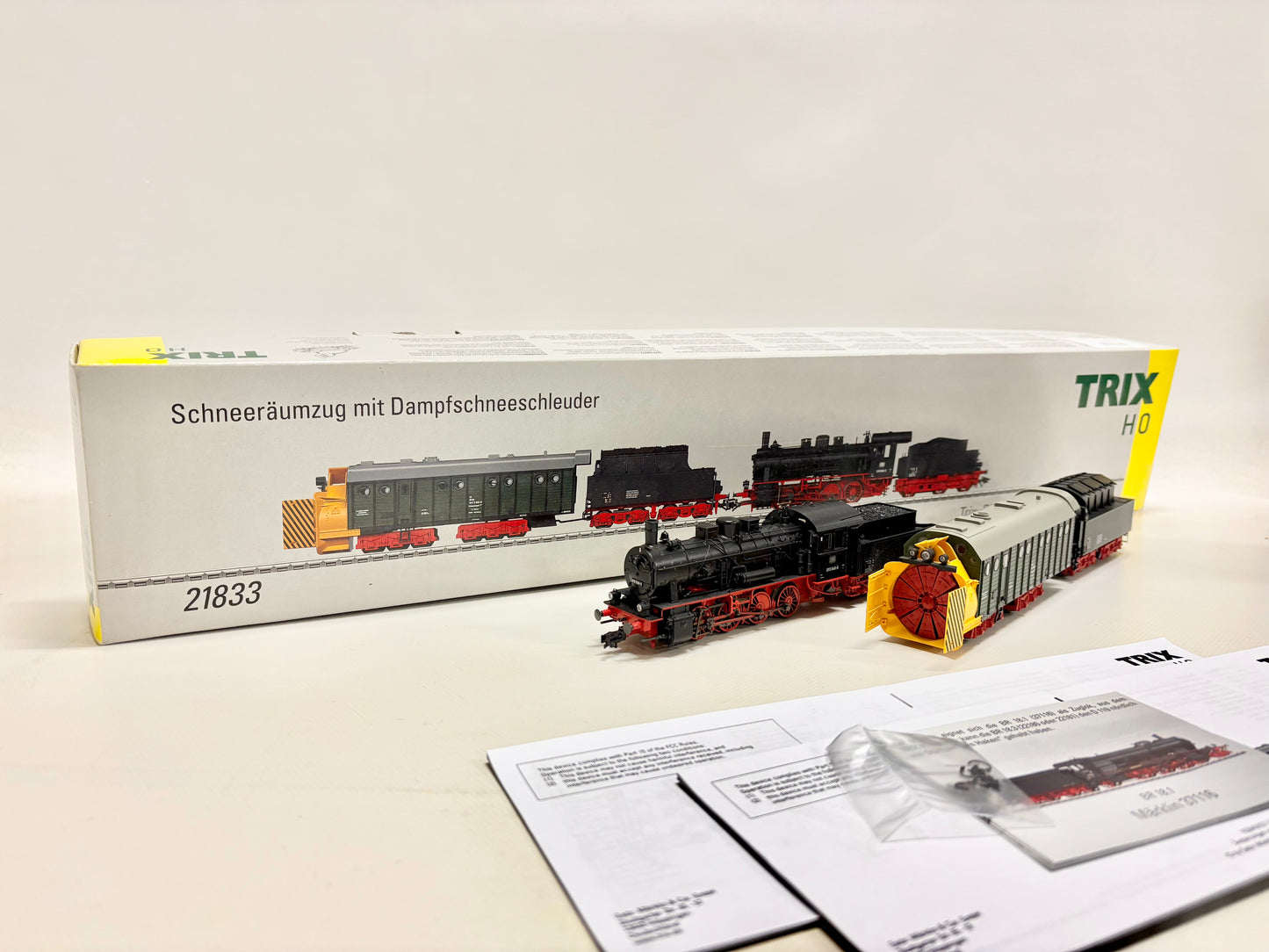 Trix 21833 Digital + Sound Schneeräumzug mit Dampfschneeschleuder Br 55 DB DC H0