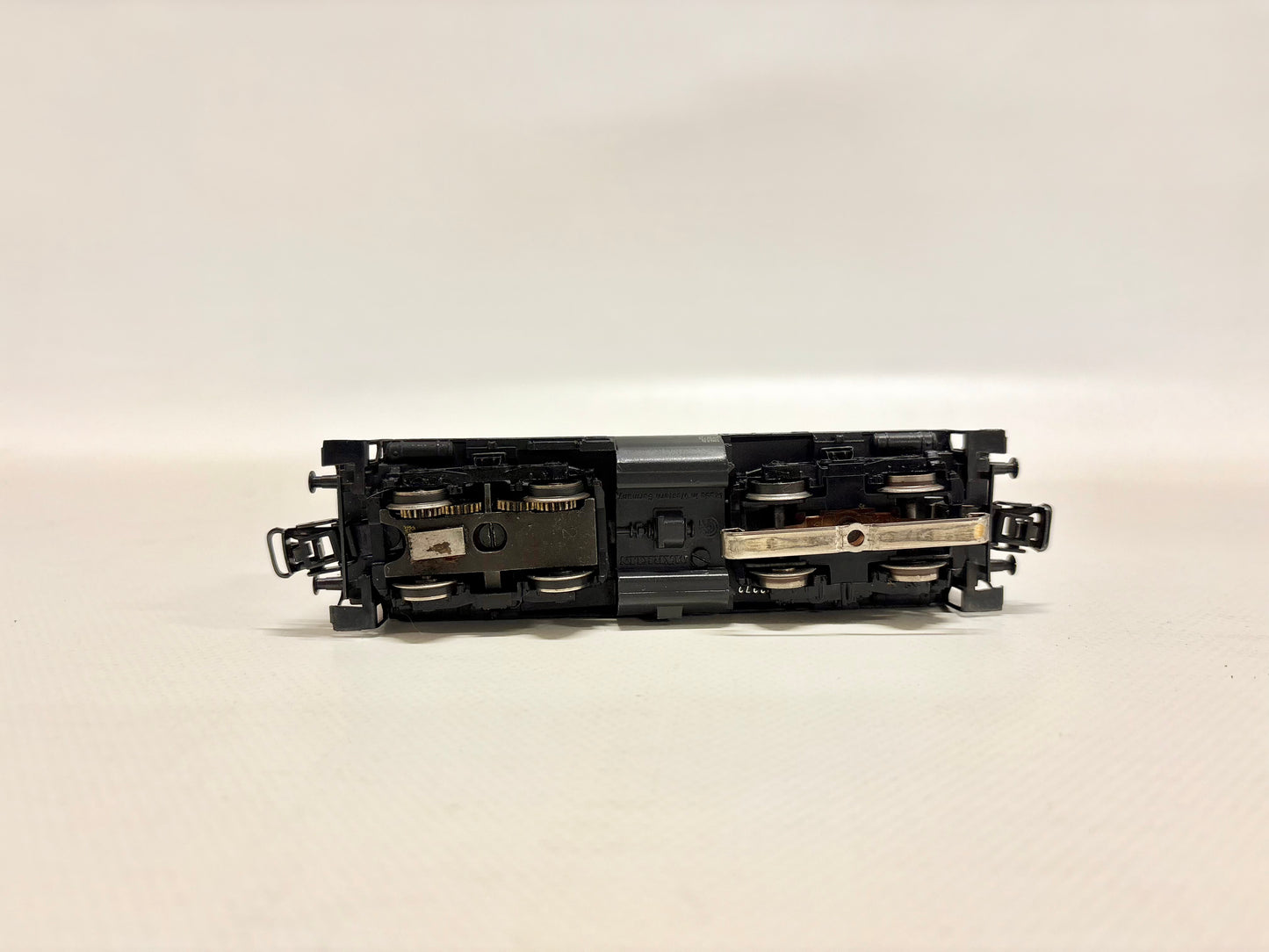 Märklin 3072 Digital-Umbau Diesellok Br 212 215-8 DB AC H0