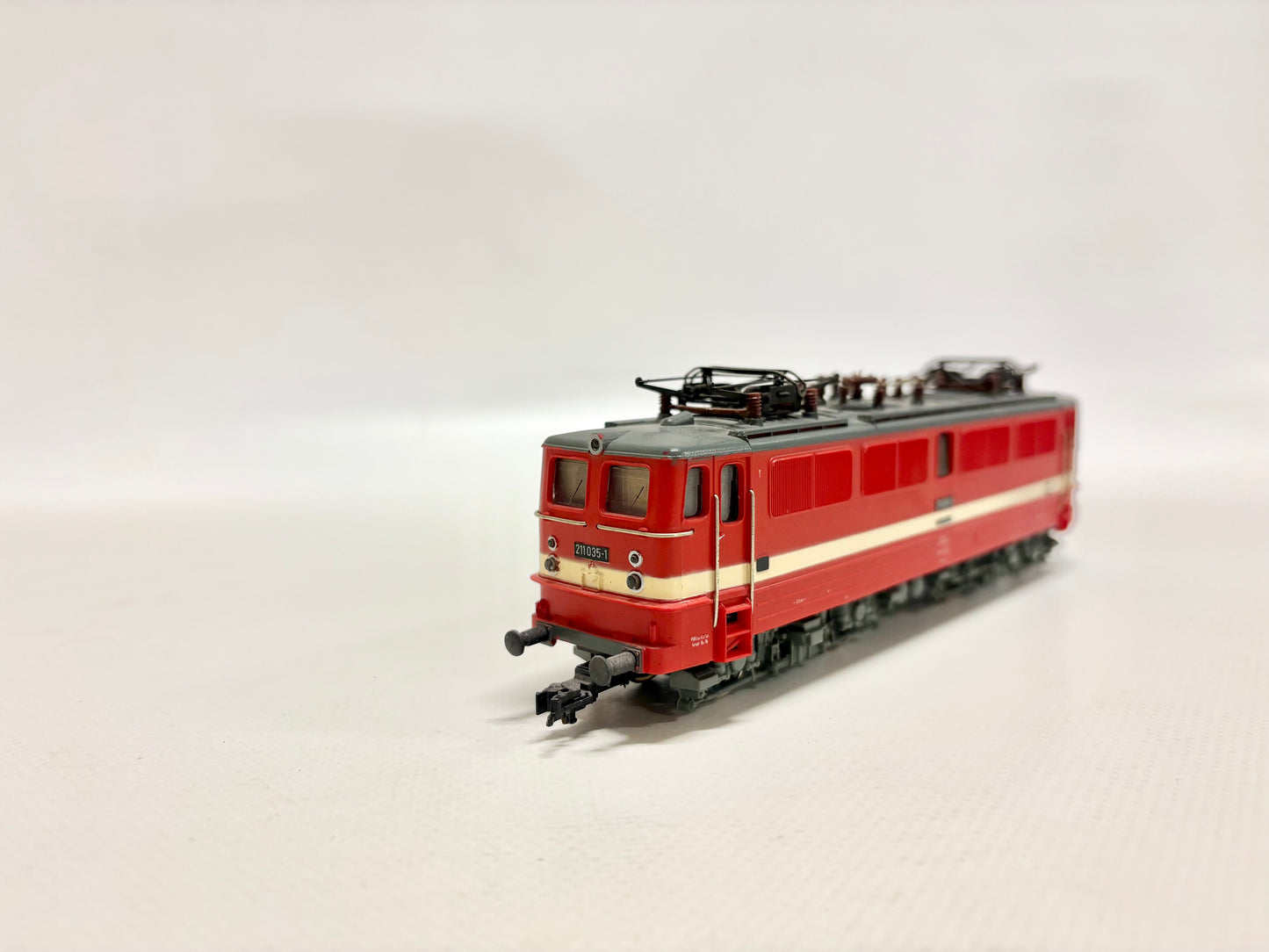 Piko 5/6213/000 DEFEKT E-Lok Br 211 035-1 DR DC H0