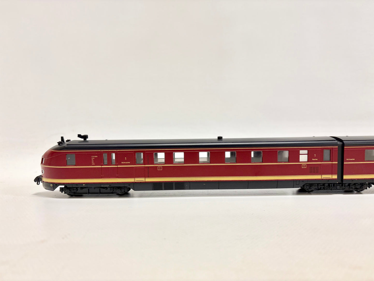 Kato 30703 Schnelltriebwagen Vt 04 "Fliegender Hamburger" DRG DC H0
