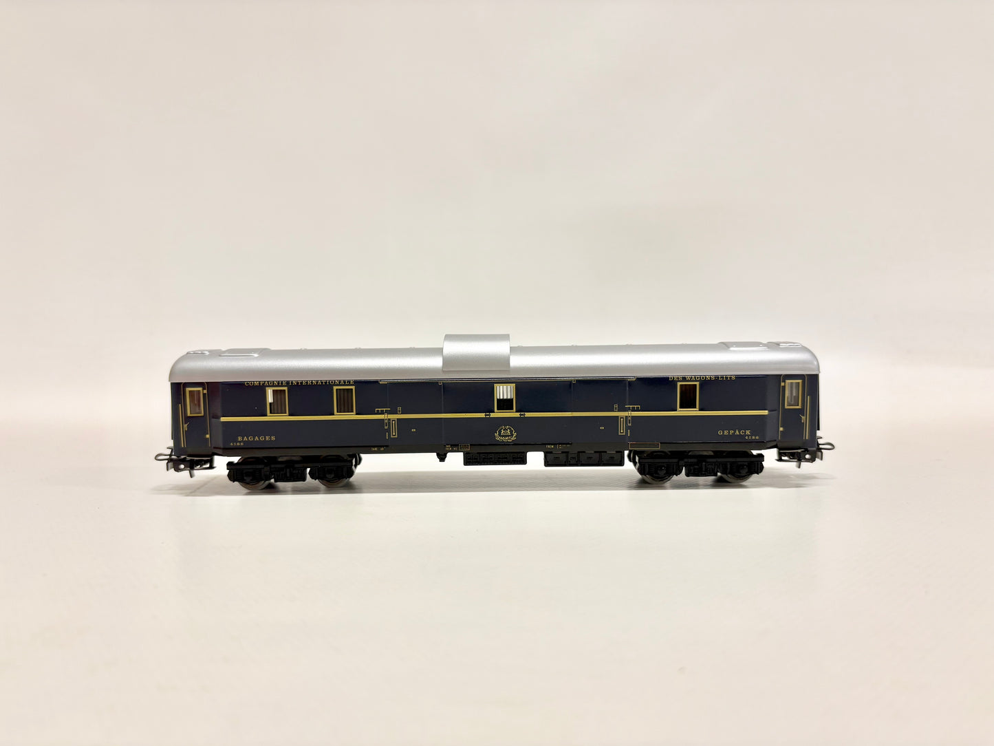 Primex 4186 Gepäckwagen CIWL AC H0