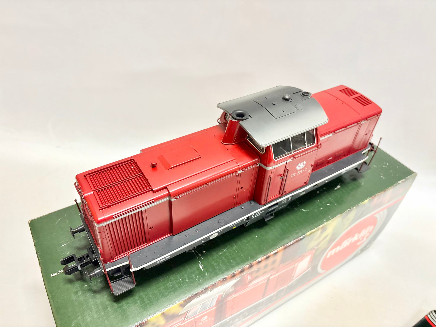 Märklin 5742 Diesellok Br 212 225-7 DB Spur 1
