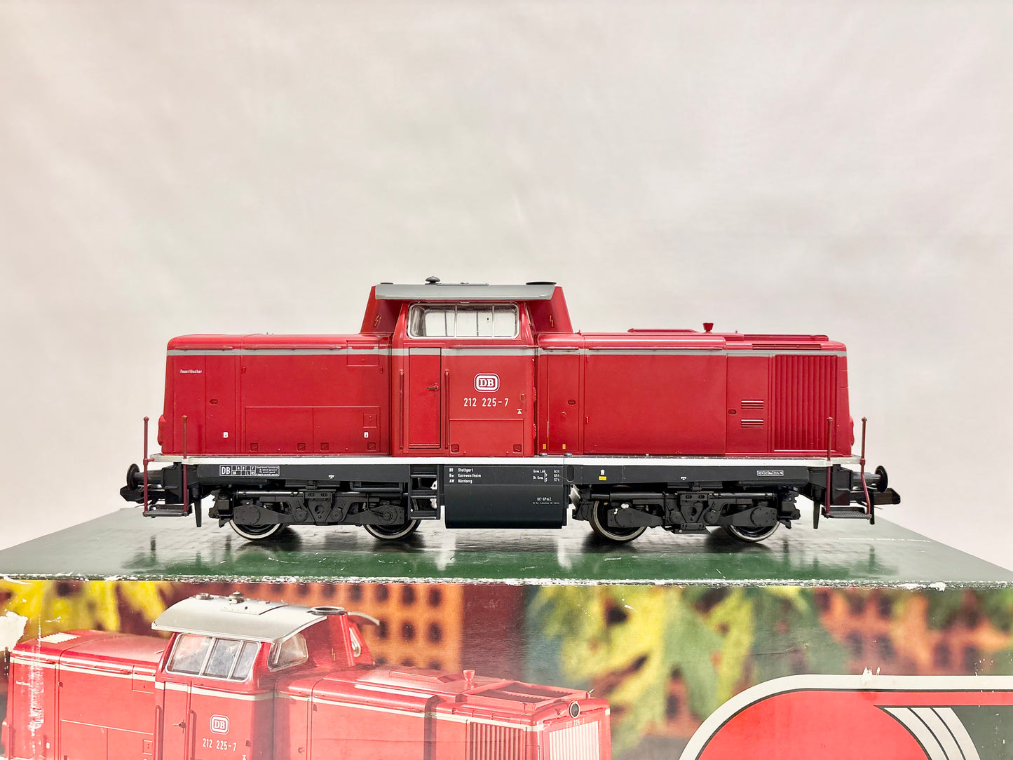 Märklin 5742 Diesellok Br 212 225-7 DB Spur 1