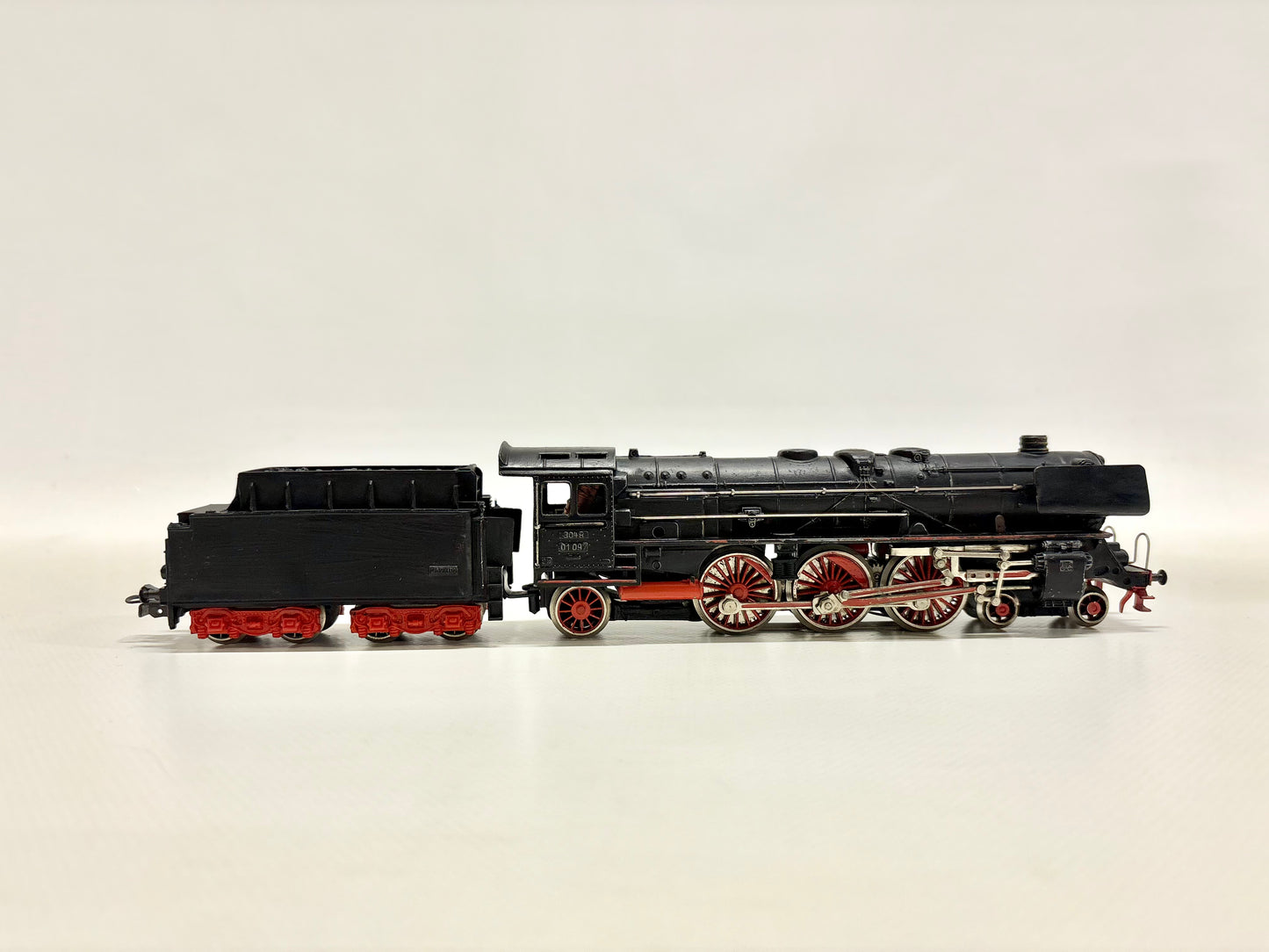 Märklin 3048 Dampflok Br 01 097 DB AC H0