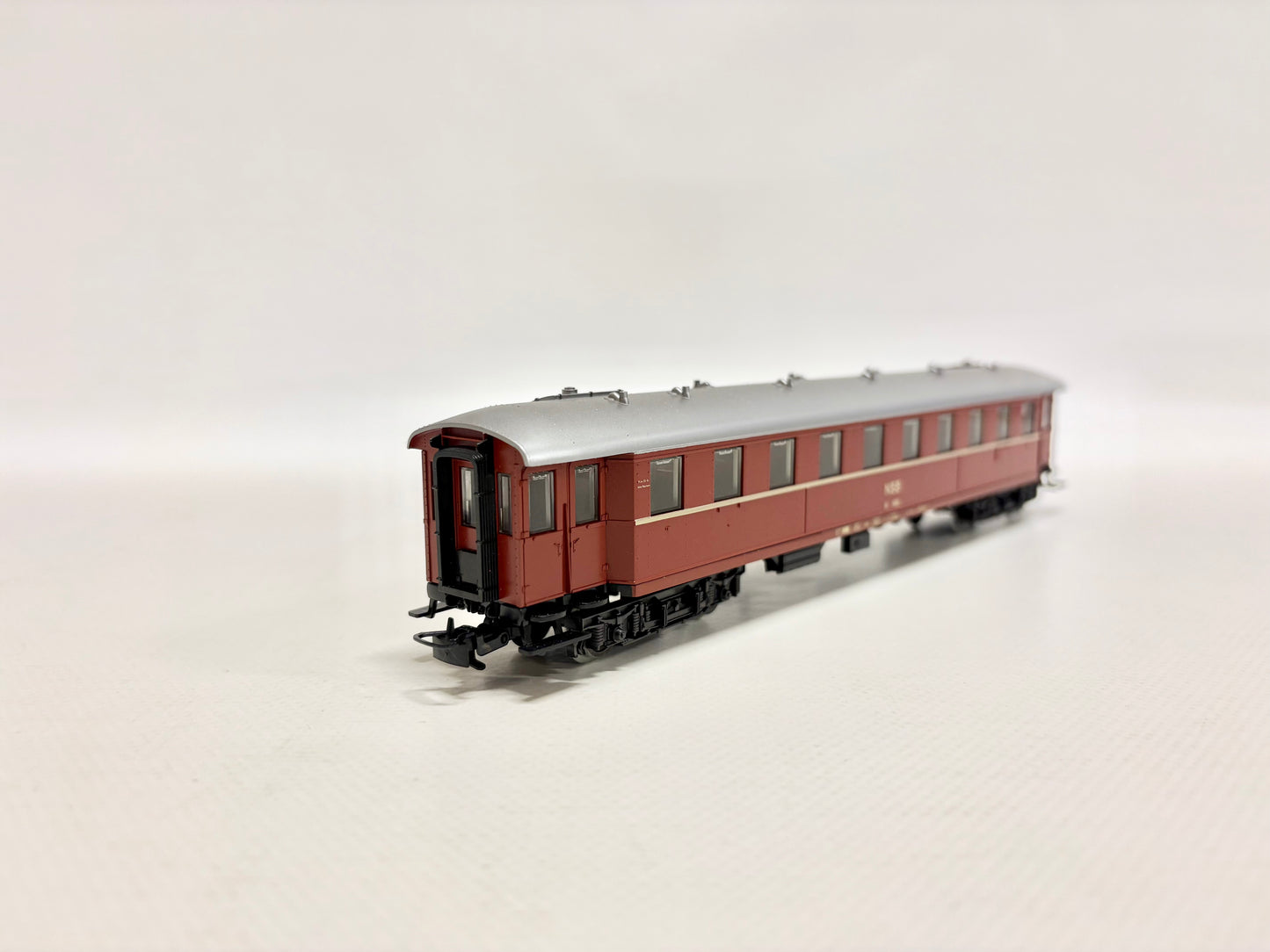 Märklin 4243 Norwegischer Schnellzugwagen NSB AC H0
