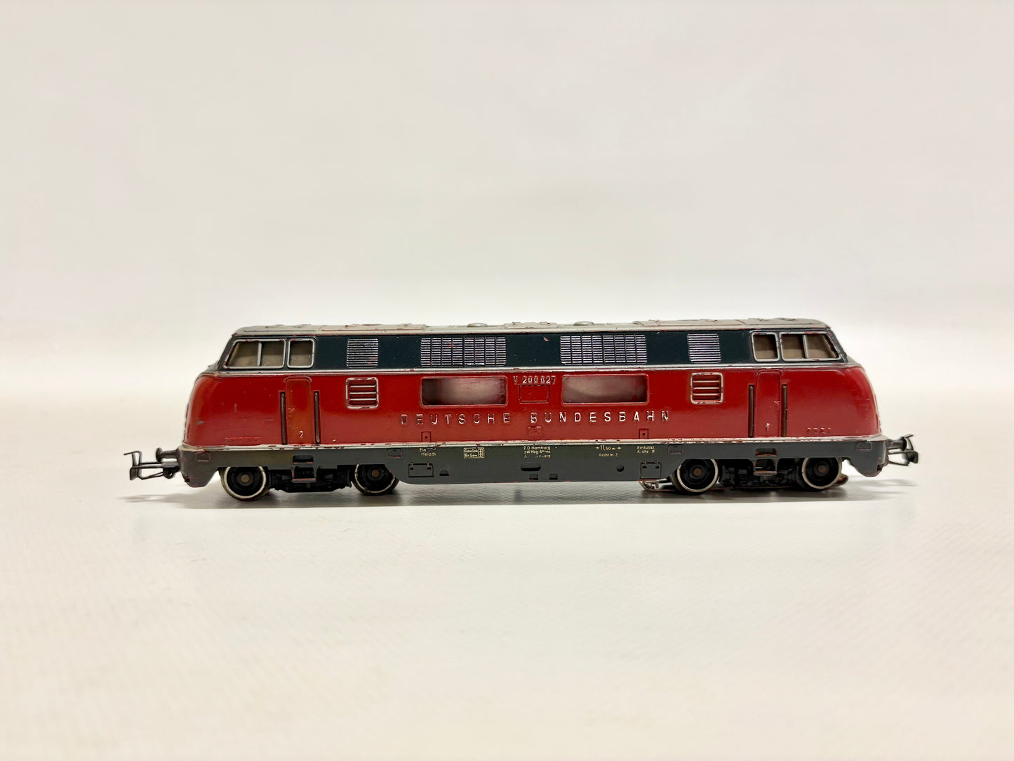 Märklin 3021 Digital-Umbau Diesellok V200 027 DB AC H0