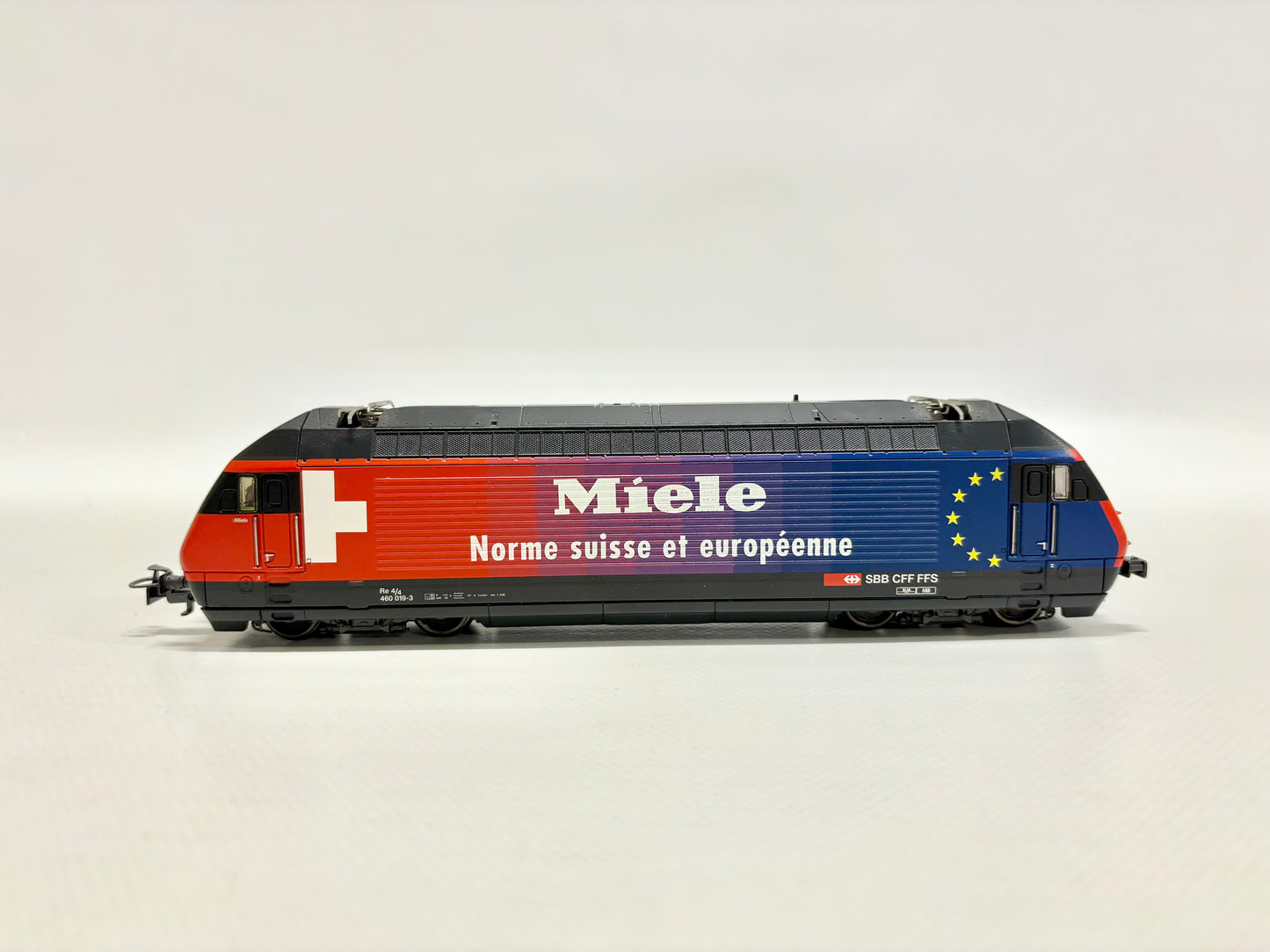 Märklin 34611 Digital E-Lok Re 460 "MIELE" SBB AC H0