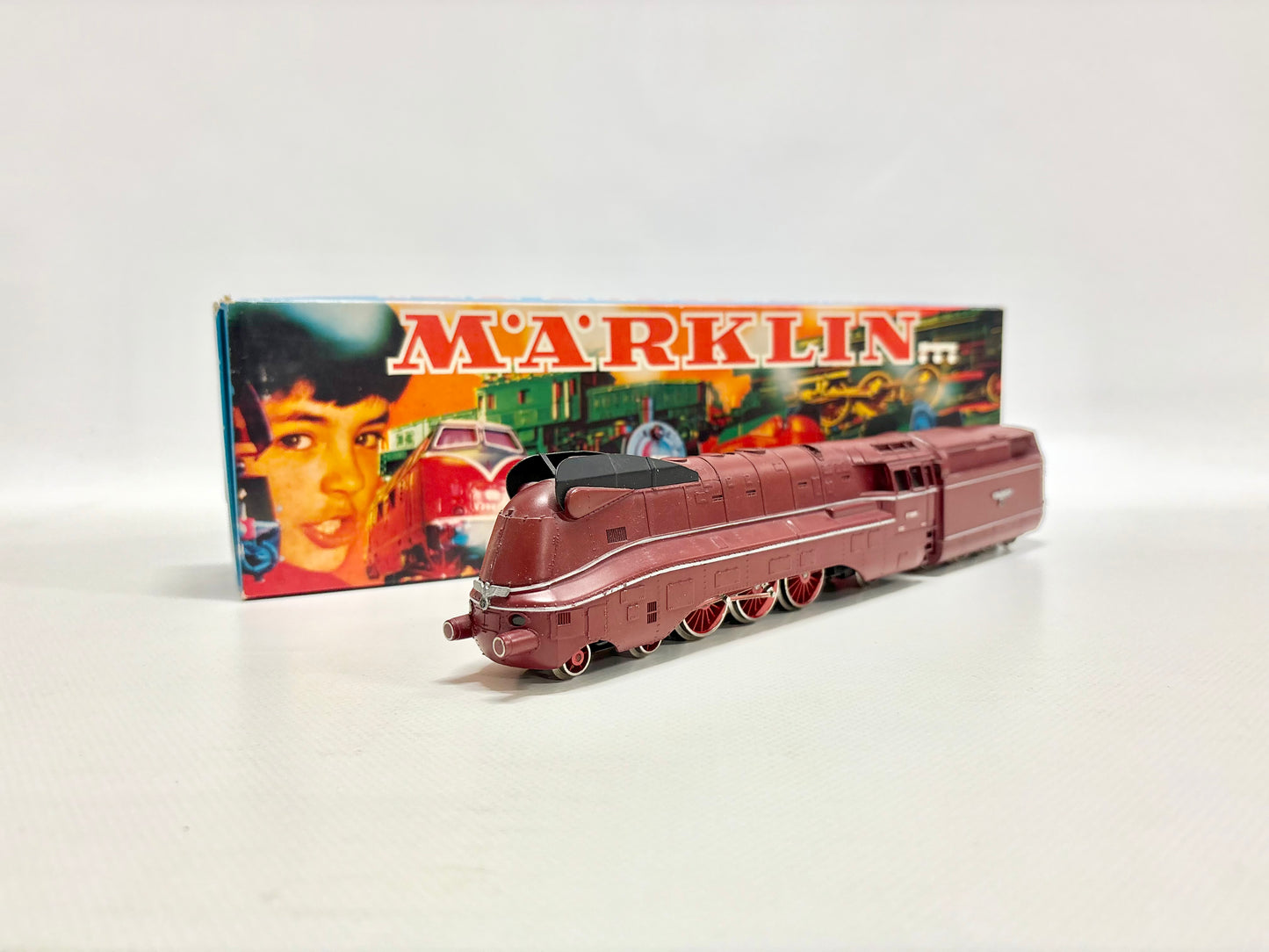 Märklin 3089 Stromliniendampflok Br 03 1055 DR AC H0