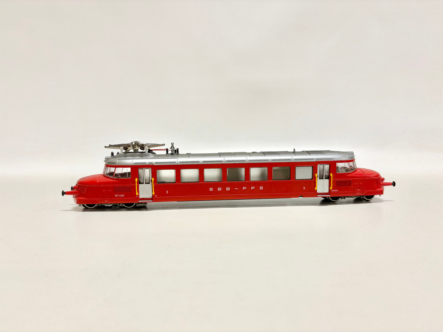 Märklin 3605 Digital Elektrotriebwagen RBe 2/4 "Roter Pfeil" SBB AC H0
