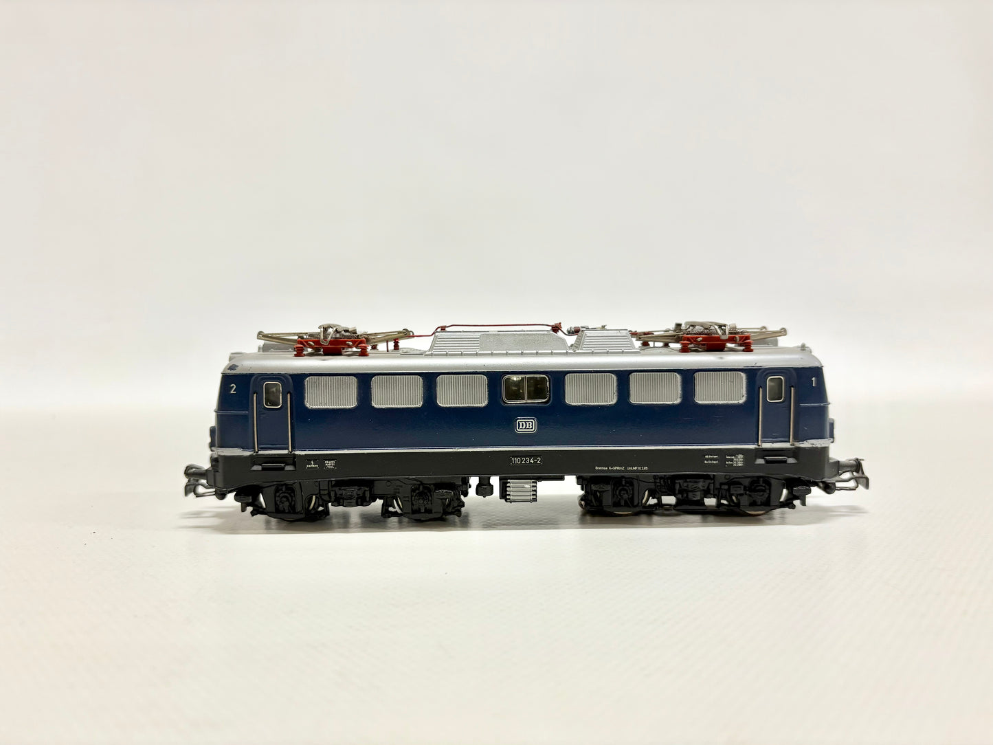 Märklin 3039 E-Lok Br 110 234-2 DB AC H0