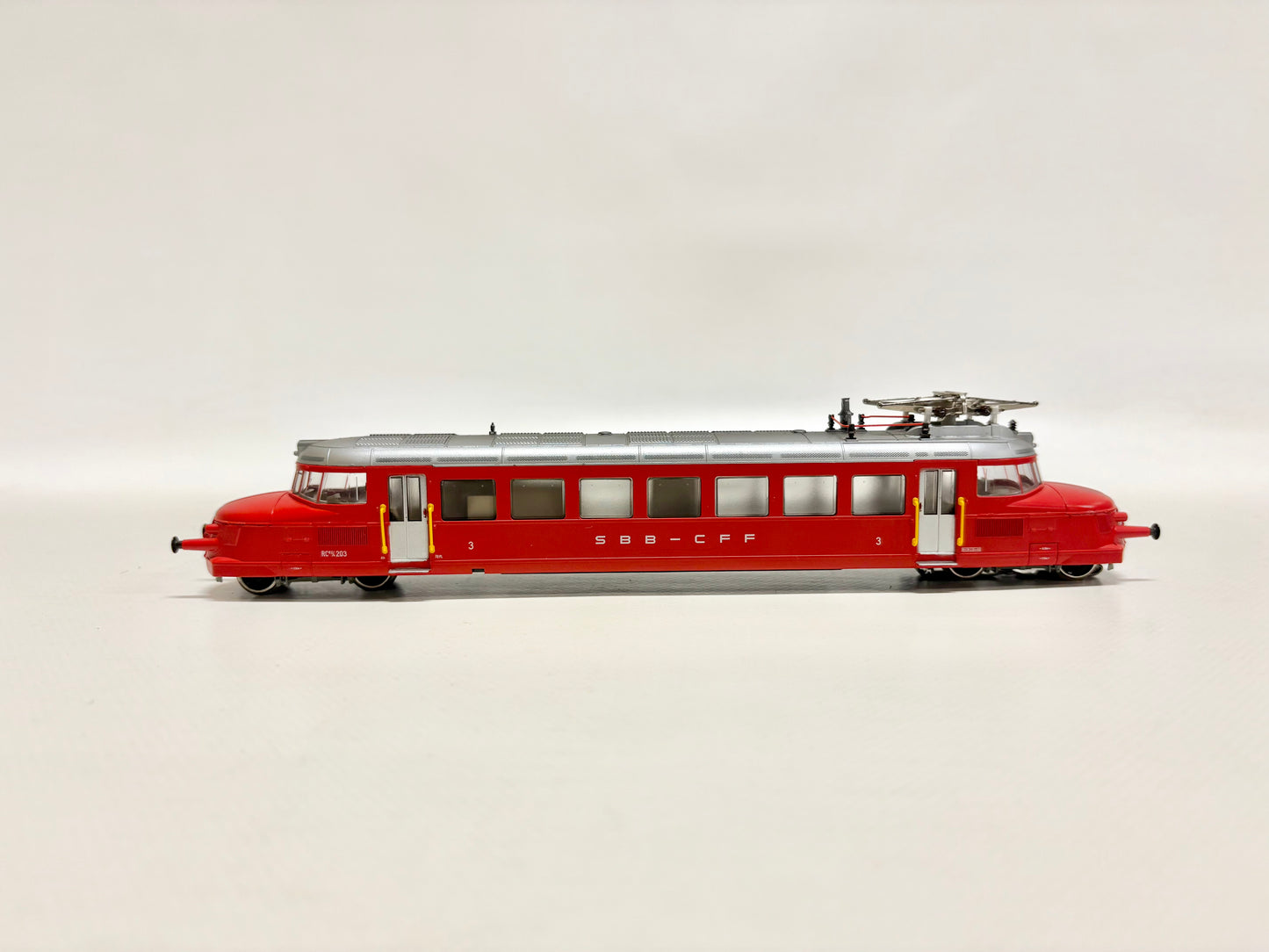 Märklin 3605 Digital Elektrotriebwagen RBe 2/4 "Roter Pfeil" SBB AC H0