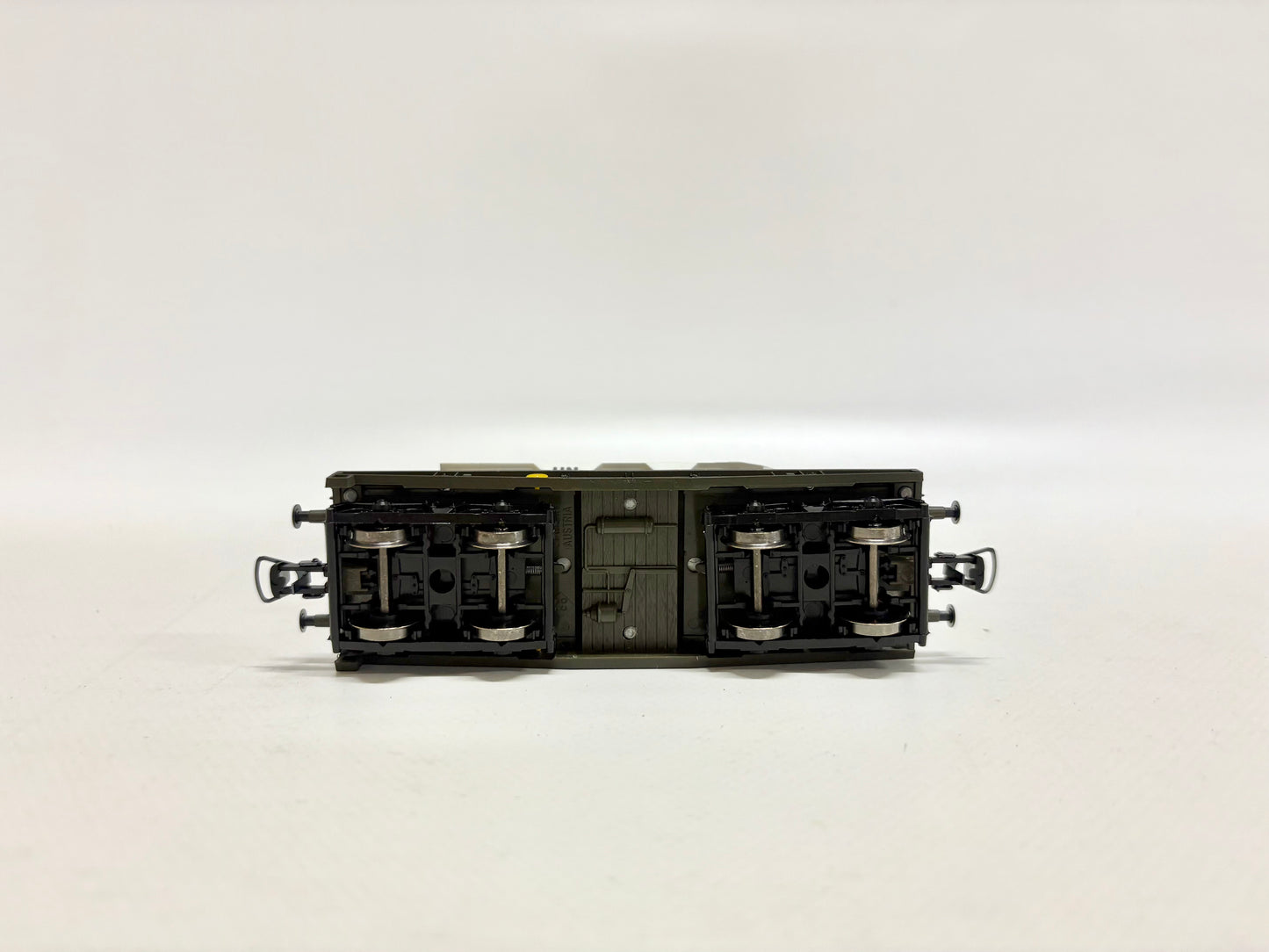 Roco 46758 Güterwagen Schwerlastwagen mit UN-Radpanzer Bundeswehr DC H0