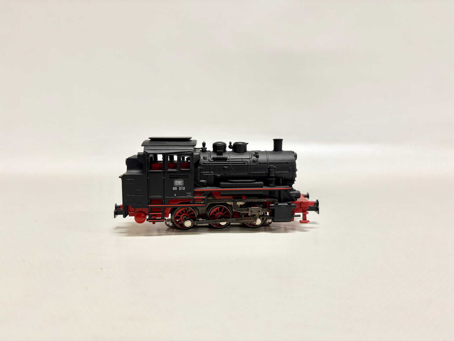 Märklin 30000 Digital Dampflok Br 89 010 DB AC H0