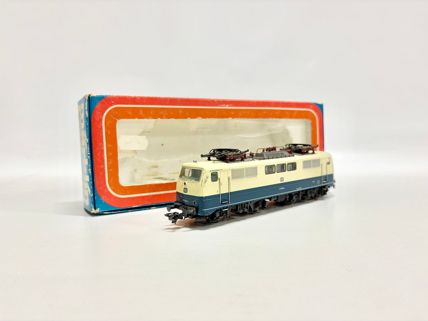 Märklin 3042 E-Lok Br 111 058-4 DB AC H0