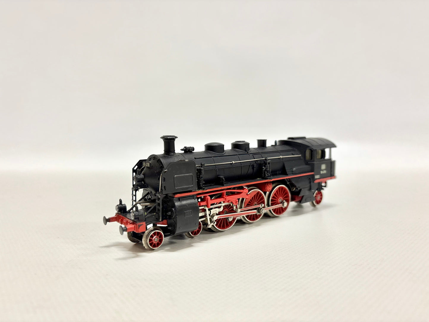 Märklin 3093 *ohne Tender* Dampflok Br 18 478 DB AC H0