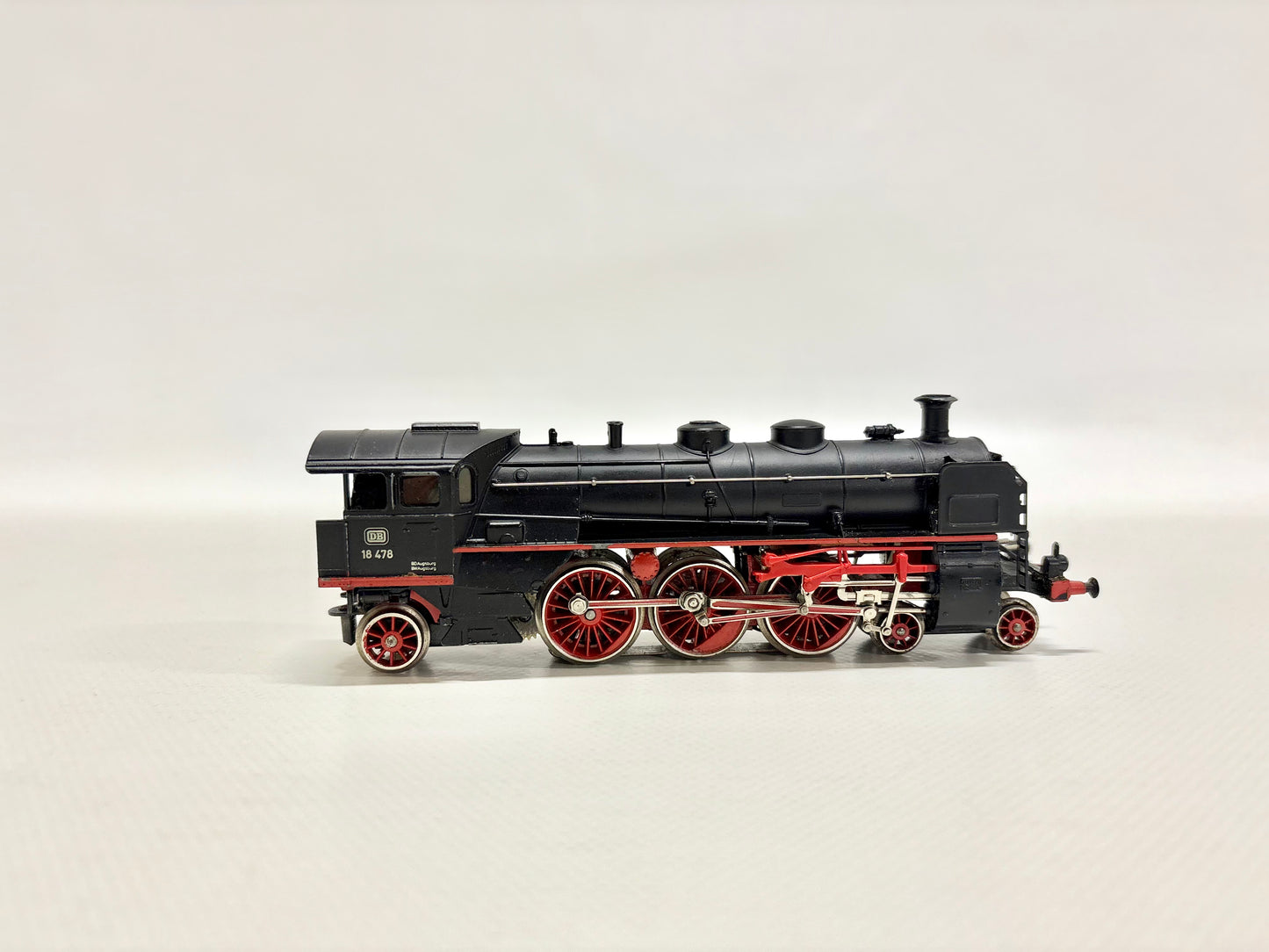Märklin 3093 *ohne Tender* Dampflok Br 18 478 DB AC H0