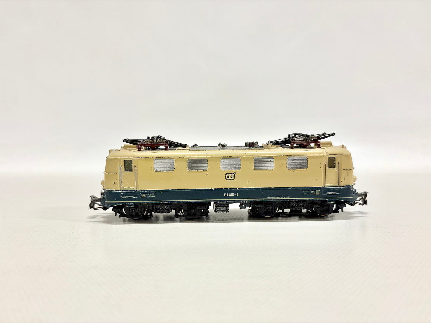 Märklin 3034 E-Lok Br 141 015-8 DB AC H0