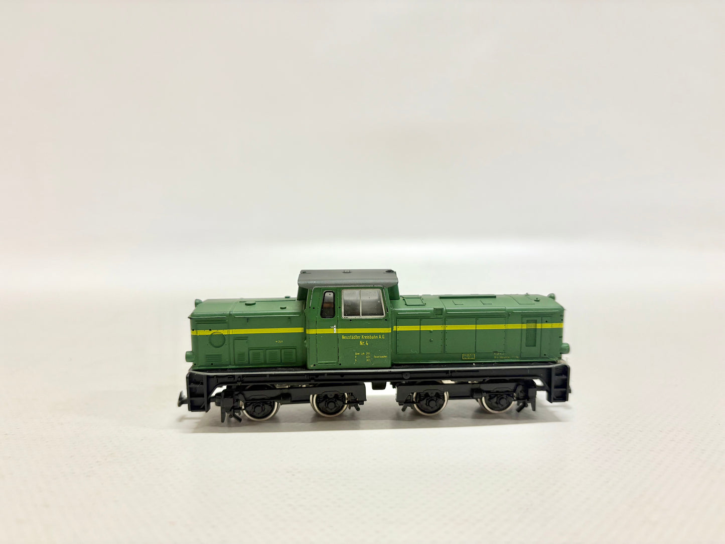 Bemo 1102 Zugpackung Diesellok + Personenwagen Neustädter Kreisbahn AG H0e