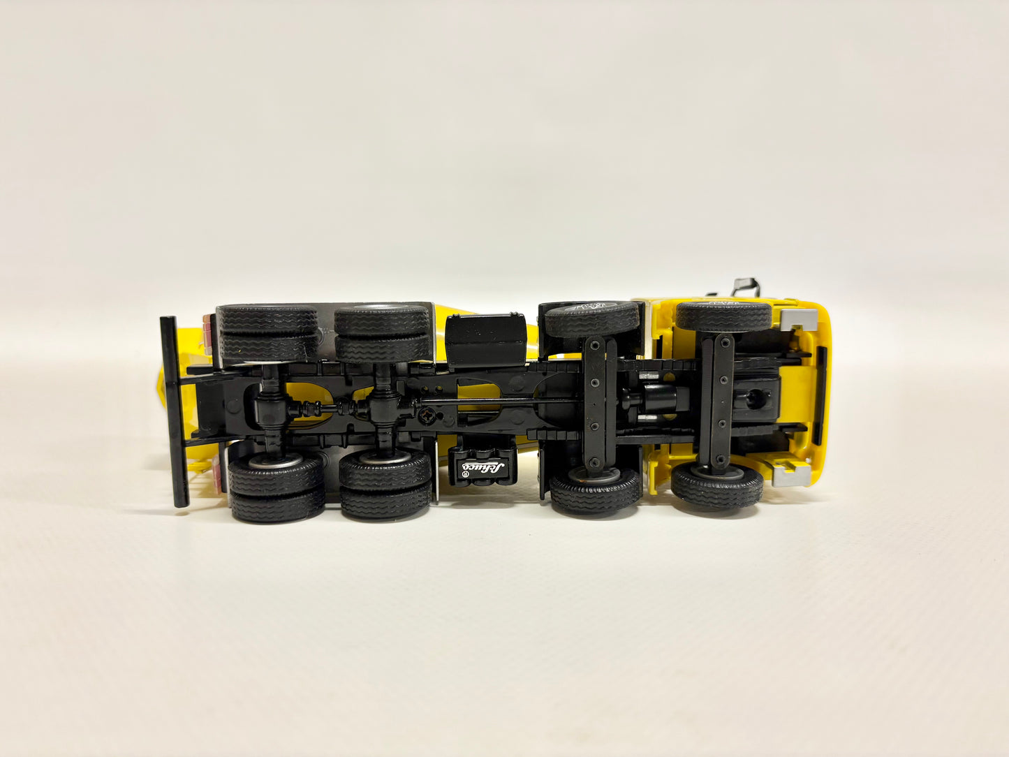 Schuco Liebherr Betonmischer Mercedes-Benz M 1:50 Automodell