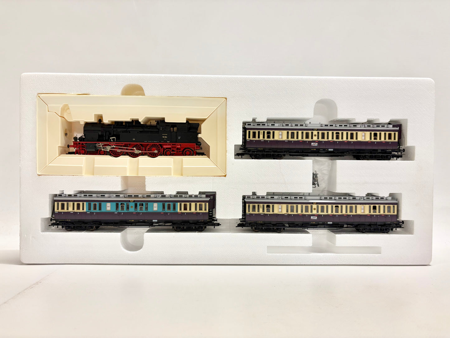 Fleischmann 1887 AC Zugpackung Ruhr Schnellverkehr Dampflok Br 78 mit Abteilwagen DRG H0