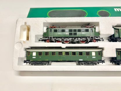 Märklin 2850 Zugpackung Personenzug der DR AC H0