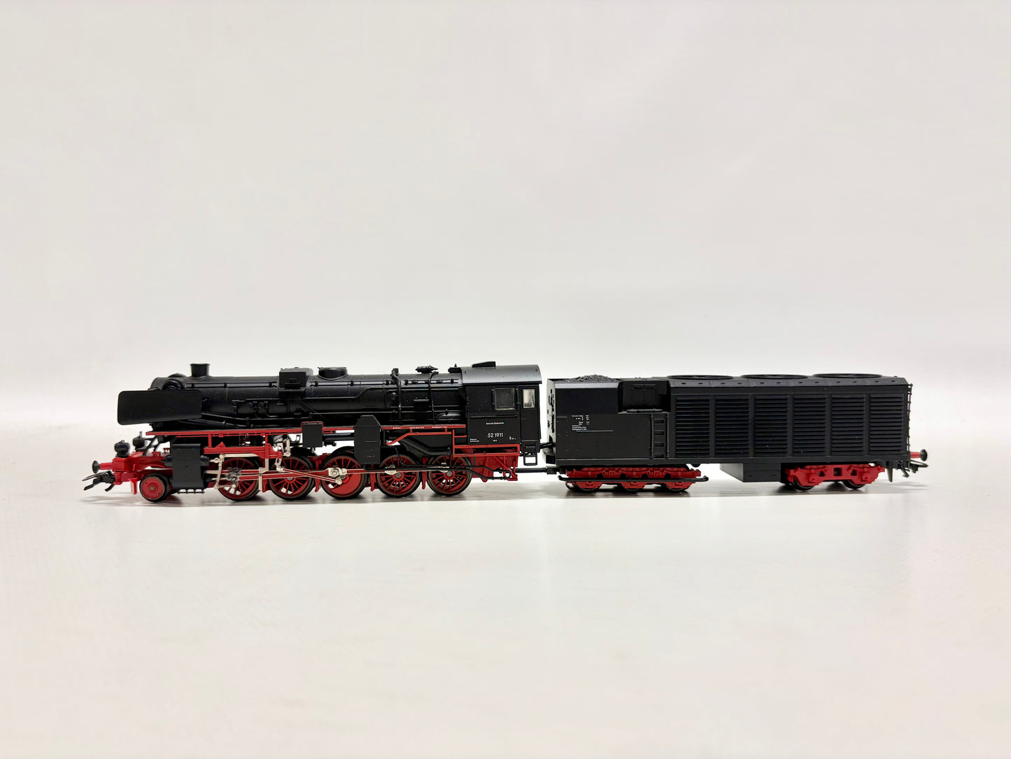 Märklin 37171 Digital Dampflokomotive Br 52 1911 mit Kondenstender DR AC H0