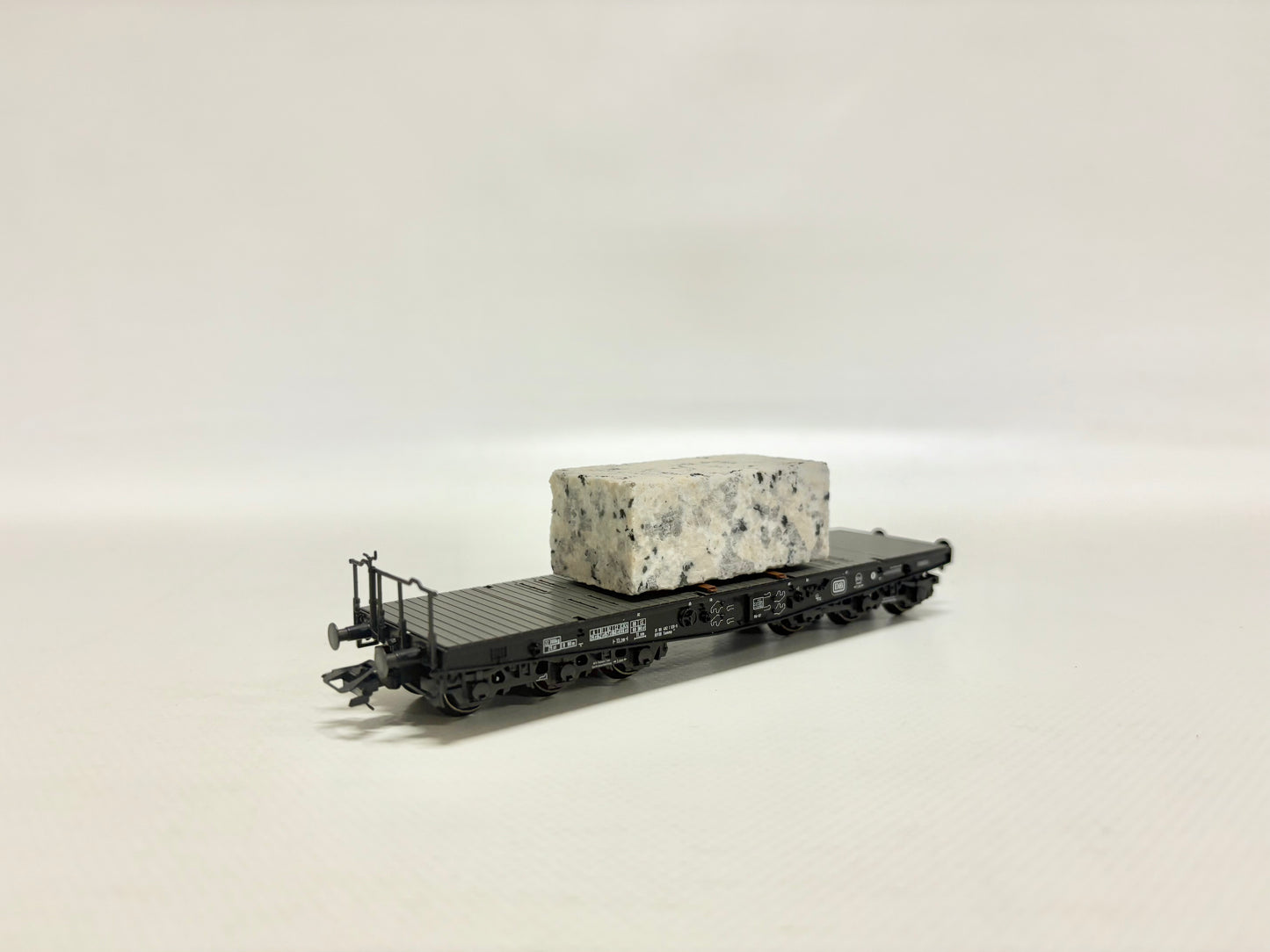 Märklin 48663 Schwerlastwagen mit Granitblock DB AC H0