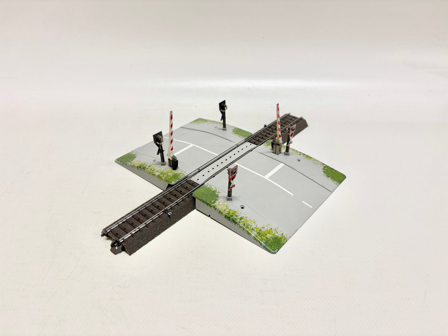 Märklin 74924 Bahnübergang C-Gleis AC H0