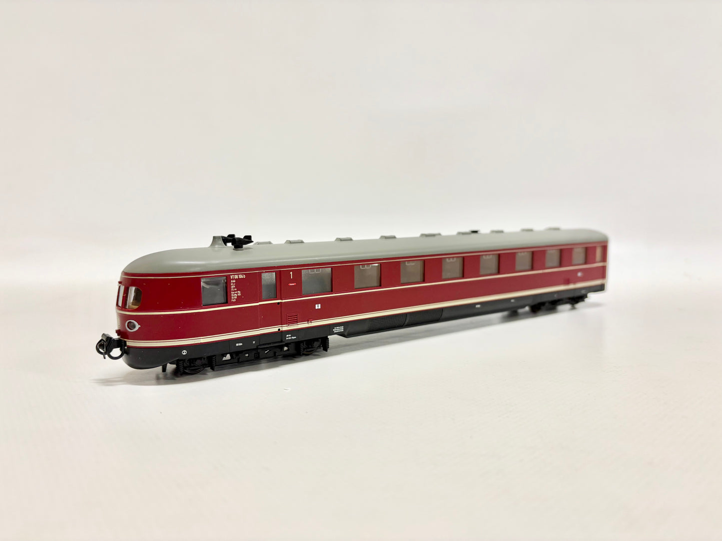 Liliput 12604 Diesel-Schnelltriebwagen VT 06 DB DC H0