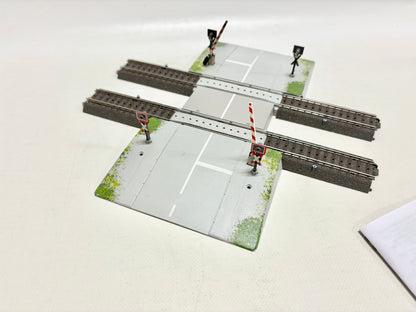 Märklin 74924 Bahnübergang zweigleisig C-Gleis AC H0